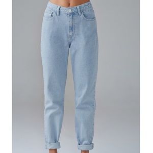 Forever 21 Light Wash Denim Mom Jeans